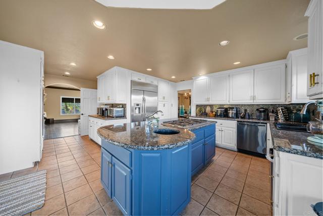 Image 18 of 74 For 46366 Sandia Creek Drive