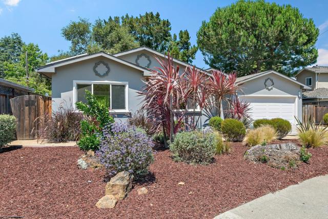 1152 Morton Court, Mountain View CA: https://media.crmls.org/mediaz/159d15fb-e6e7-4bed-a902-9a3adf6f9a28.jpg