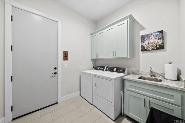 13495 Del Poniente Road, Poway CA: https://media.crmls.org/mediaz/159e13f0-d75a-418f-9aad-0616c9f65343.jpg