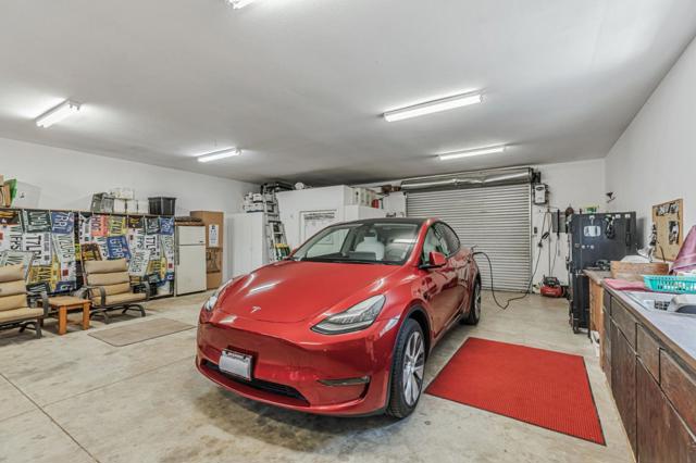 1152 Little River Drive, Hollister CA: https://media.crmls.org/mediaz/159fa716-1b19-4cb1-b422-7cf83c16acf3.jpg