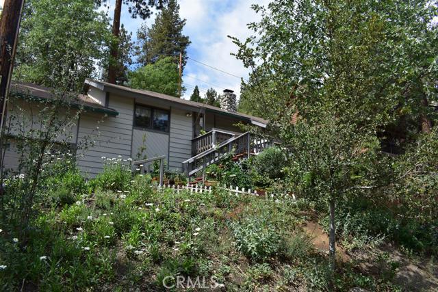 Image 2 for 765 Lark Dr, Wrightwood, CA 92397