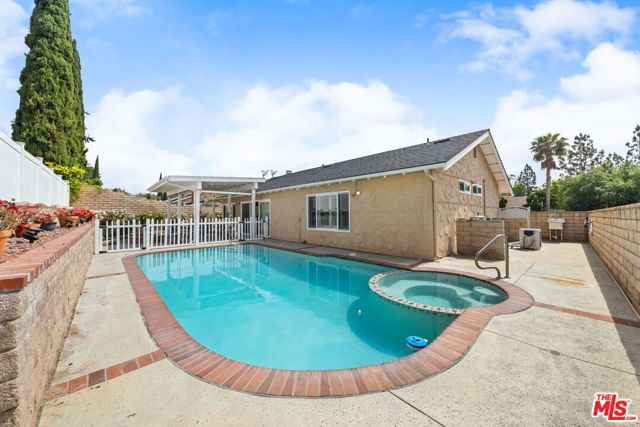 2507 Graystone Place photo 2