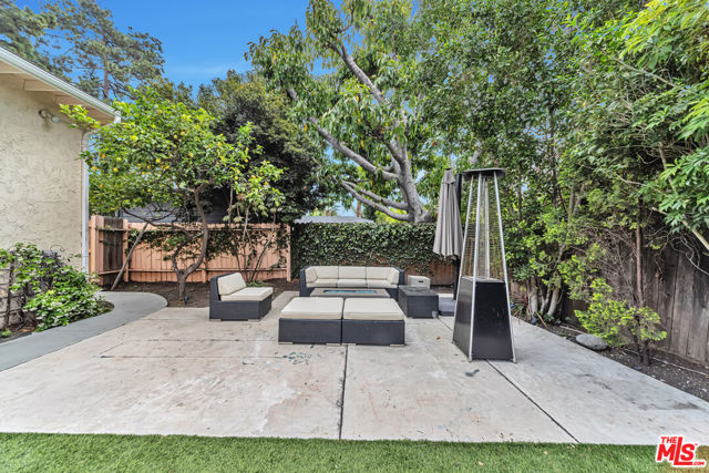 3938 Tracy Street, Los Angeles CA: https://media.crmls.org/mediaz/15a09624-0d0c-4691-8f94-516467c7c051.jpg