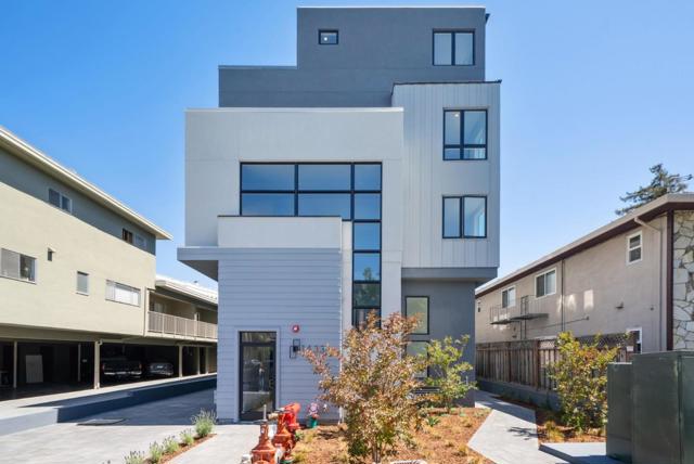 1433 Floribunda Avenue, Burlingame CA: https://media.crmls.org/mediaz/15a0c4f5-344f-4731-a87b-c6e88197859a.jpg