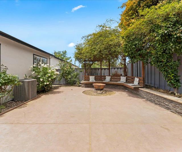6932 Burning Tree Court, San Jose CA: https://media.crmls.org/mediaz/15a108f8-168f-4d51-b417-d77d77374cb6.jpg