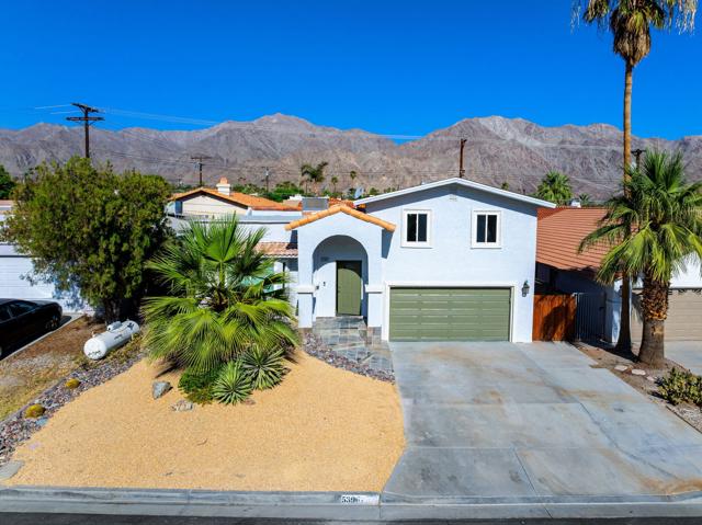 53967 Avenida Navarro, La Quinta CA: https://media.crmls.org/mediaz/15a115ab-b25c-431a-899b-dc2fc0622ec4.jpg