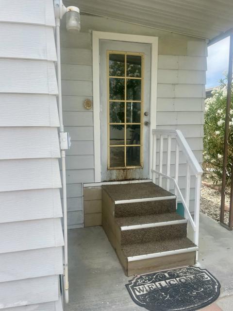 14777 Palm Drive, Desert Hot Springs CA: https://media.crmls.org/mediaz/15a1200c-dcbe-422b-a4fd-a7c95028f2e0.jpg