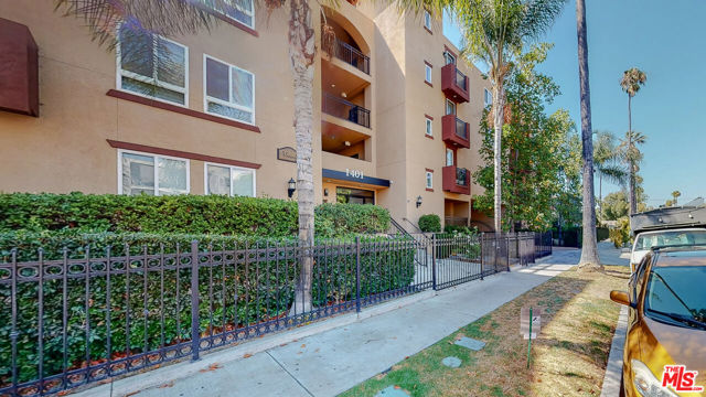Image 3 for 1401 S St Andrews Pl #206, Los Angeles, CA 90019