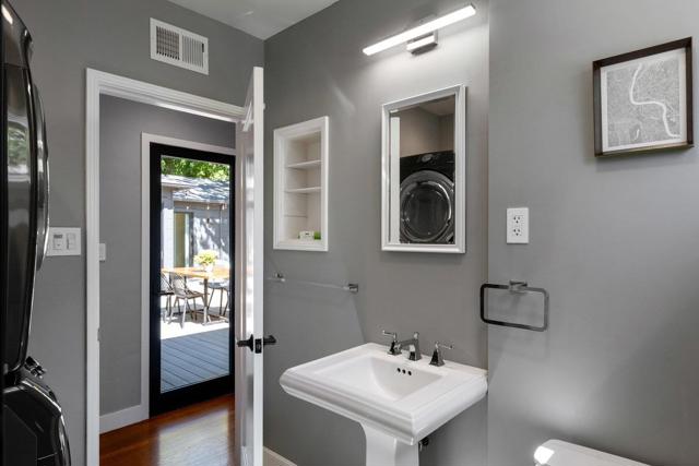 137 30th Avenue, San Mateo CA: https://media.crmls.org/mediaz/15a14c43-c840-4a79-a675-dd92b81a751c.jpg