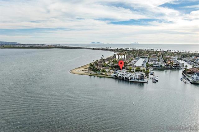 5 Spinnaker Way, Coronado CA: https://media.crmls.org/mediaz/15a153a9-d5bd-4060-87b0-28ab18642ce0.jpg