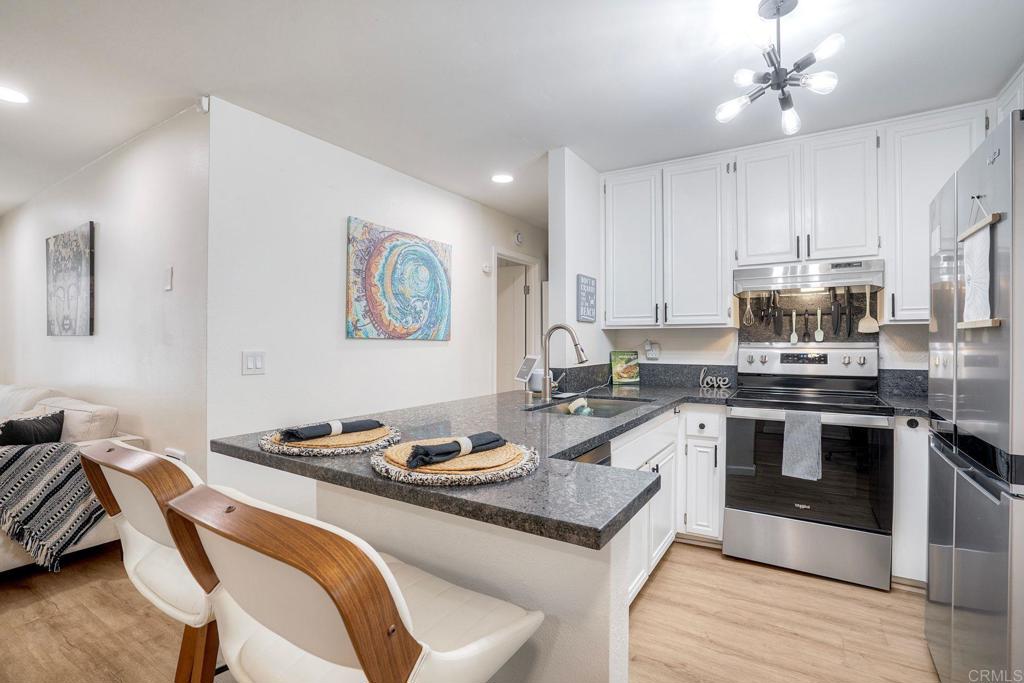 4647 Pico Street - photo 7