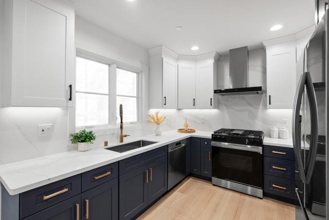 560 El Camino Real, San Carlos CA: https://media.crmls.org/mediaz/15a2b35f-1a82-4259-9d3c-f64abc5fc77f.jpg