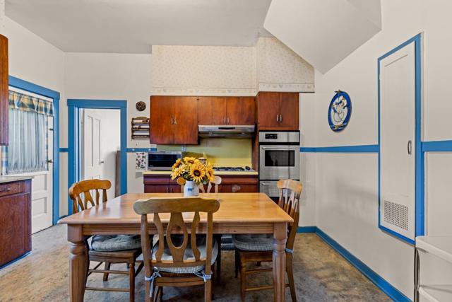 14550 Valley Ford Estero, Valley Ford CA: https://media.crmls.org/mediaz/15a2d952-a6c3-433a-91a7-155fbd4933b0.jpg