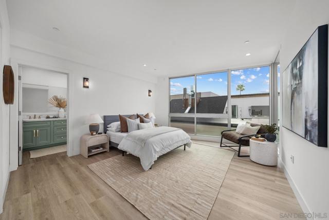 2646 State Street, Unit D, Carlsbad CA: https://media.crmls.org/mediaz/15a351f4-771a-4c38-9114-3d73e02fe60e.jpg