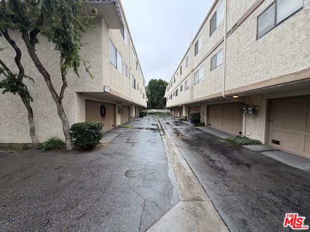 6121 Shoup Avenue, 26 photo 3