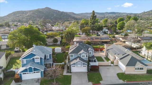 10250 New Bedford Court, Lakeside CA: https://media.crmls.org/mediaz/15a3dc80-082d-4092-9318-8c478350001a.jpg