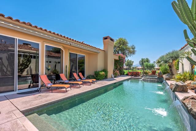 79885 Liga, La Quinta CA: https://media.crmls.org/mediaz/15a3edb0-bb2a-4992-991c-be95ee74d662.jpg