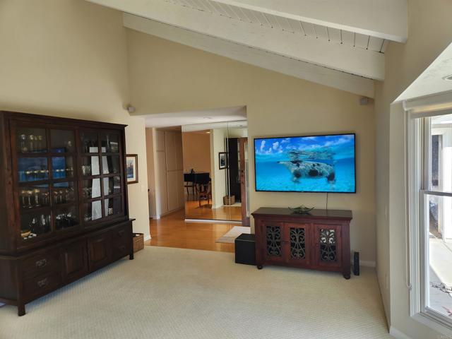 Detail Gallery Image 5 of 42 For 7245 Carpa Court, Carlsbad,  CA 92009 - 3 Beds | 2 Baths