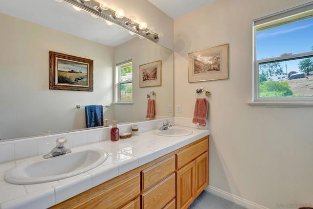 2106 Zachary Gln, Escondido CA: https://media.crmls.org/mediaz/15a6431f-8f1c-4598-b6cd-c2ddc9753782.jpg