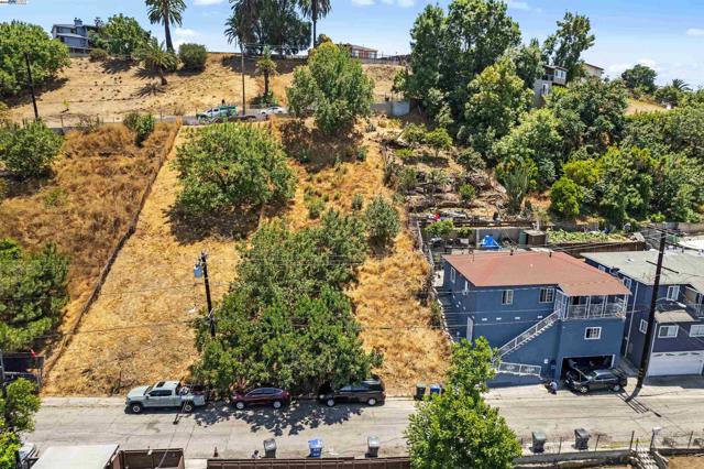 0 Ramboz Dr, Los Angeles CA: https://media.crmls.org/mediaz/15a6ffdc-d096-4f98-9964-2f16d921084f.jpg