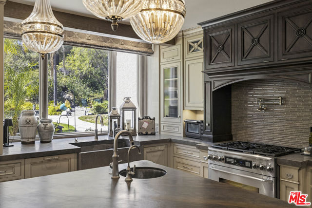 Image 16 of 64 For 26954 Whitehorse Place