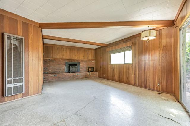1040 Longfellow Avenue, Campbell CA: https://media.crmls.org/mediaz/15a7b1cf-09ce-45c8-97df-4da8ded01f02.jpg