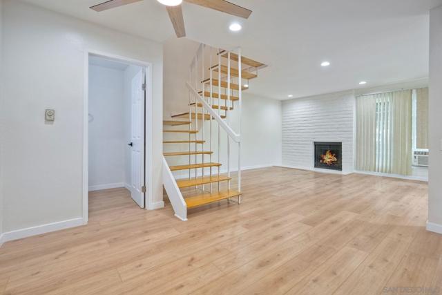 10143 Caminito Volar, San Diego CA: https://media.crmls.org/mediaz/15a84640-ce91-46e7-9f5e-674b92e3c3dc.jpg