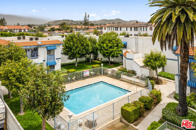 19531 E Cienega Avenue, Covina CA: https://media.crmls.org/mediaz/15a86d51-889f-4256-9eb7-6c6488b02897.jpg