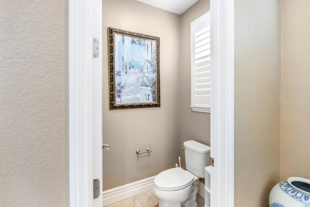13145 Chamberlain Avenue, Marina CA: https://media.crmls.org/mediaz/15aa3ec6-2ac3-42a2-8300-a7bbea866ee7.jpg