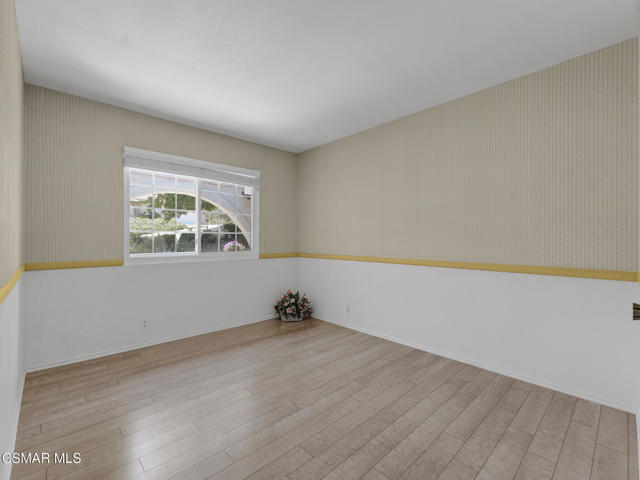 2031 Channelford Road, Westlake Village CA: https://media.crmls.org/mediaz/15aa9f1f-f2e9-47c8-a1a8-5cd2d0982d37.jpg