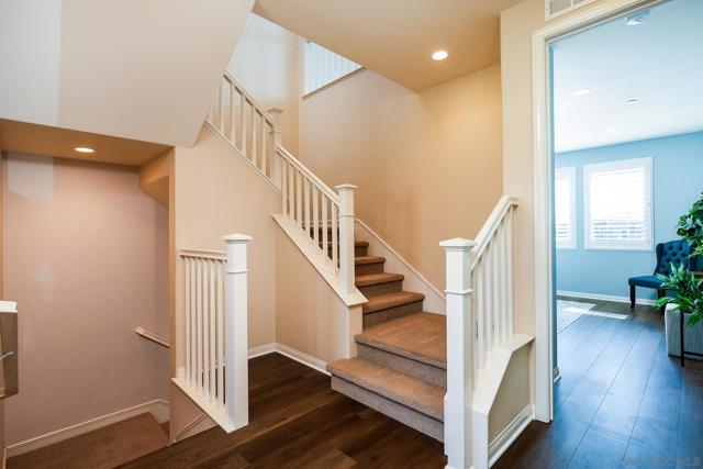 16291 Veridian Cir, San Diego CA: https://media.crmls.org/mediaz/15ab21f5-9647-4747-8459-c0798e4e79f9.jpg