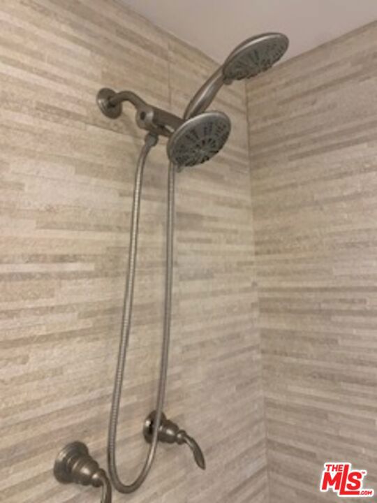 https://media.crmls.org/mediaz/15ab5724-9070-42fb-b1f0-6ea323c5f573.jpg?preset=X-Large