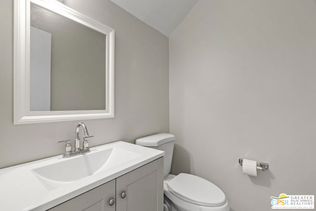 2260 N Indian Canyon Drive #A, Palm Springs, CA 92262