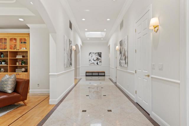 1018 Loma Prieta Court, Los Altos CA: https://media.crmls.org/mediaz/15ab9e81-7a87-440a-9111-820bb5dfd783.jpg