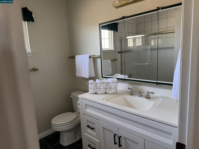 898 Luxury Dr, Concord CA: https://media.crmls.org/mediaz/15ac1294-7e30-400b-ae1d-7375b8e63b7b.jpg