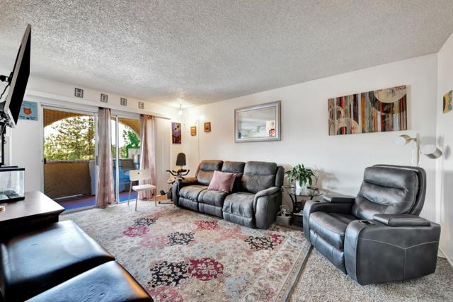 1144 Delna Manor Lane, San Jose CA: https://media.crmls.org/mediaz/15ac5920-1db2-4e0e-b301-cdfca4518e03.jpg
