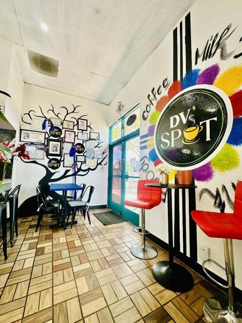 2002 2002 Alum Rock Avenue, San Jose CA: https://media.crmls.org/mediaz/15acd7c6-1d8d-46ed-a9cd-b588f8b7d90e.jpg