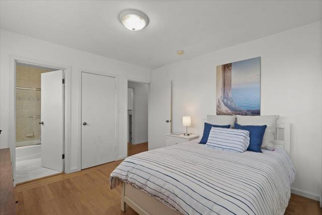 33 Escondido Avenue, San Francisco CA: https://media.crmls.org/mediaz/15ad9468-51a9-40cc-91b7-bf4227350b28.jpg