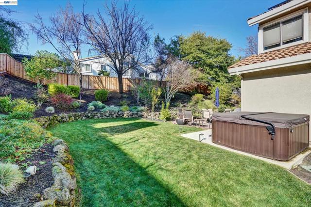 Image 9 of 58 For 36 Savona Ct