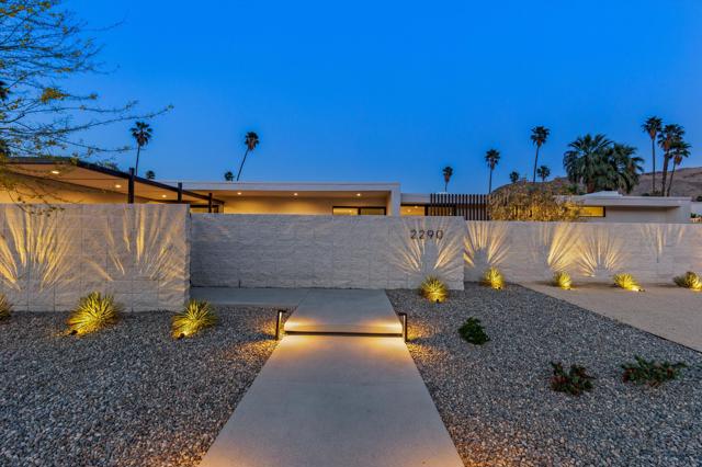 2290 S Yosemite Drive, Palm Springs CA: https://media.crmls.org/mediaz/15afb21f-0d62-4036-9972-c154ad6fe8da.jpg