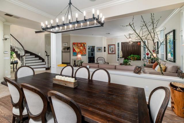 5255 Greenwillow Ln, San Diego CA: https://media.crmls.org/mediaz/15b00ec6-a41a-47af-afeb-c5a076f2f943.jpg