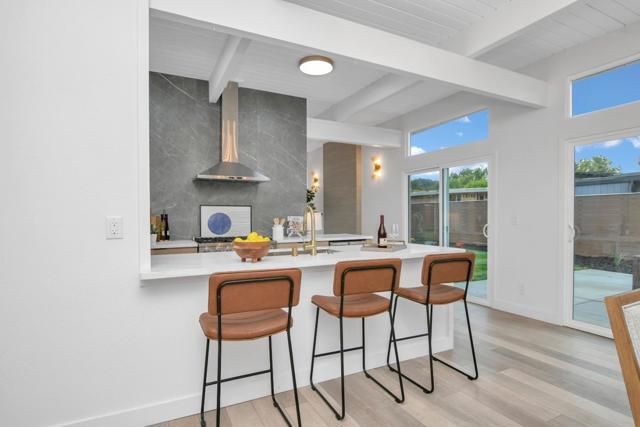 642 Appleberry Drive, San Rafael CA: https://media.crmls.org/mediaz/15b07aa7-b244-48a4-8d74-85748f2e6802.jpg