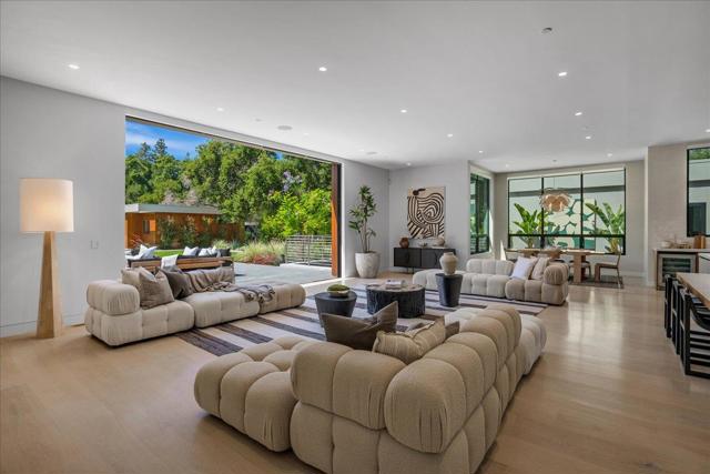 88 Tuscaloosa Avenue, Atherton CA: https://media.crmls.org/mediaz/15b0bd5c-a4eb-4d4b-a24e-71d26c7c6a3b.jpg