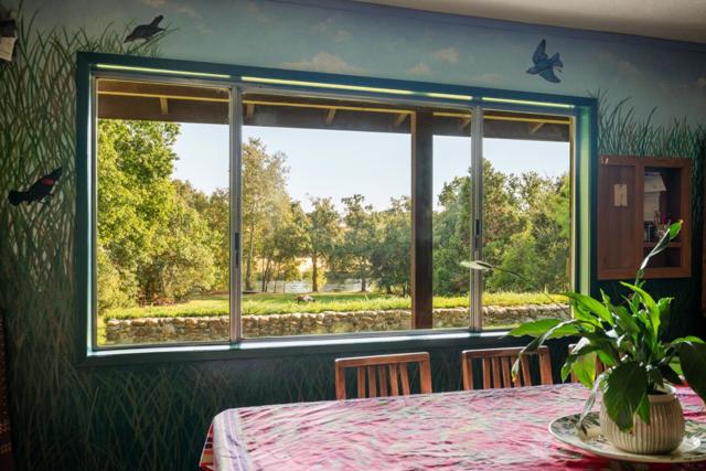 7555 Merced Falls Road, Snelling CA: https://media.crmls.org/mediaz/15b0ee32-ff35-4905-8e6f-51d2a78a8c9d.jpg