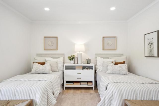 1501 De Anza Boulevard, San Mateo CA: https://media.crmls.org/mediaz/15b0f425-cdbe-4cec-8bce-014cf57ea29c.jpg