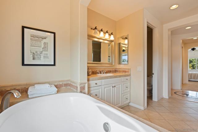 1008 Brightwood Drive., San Marcos CA: https://media.crmls.org/mediaz/15b111cd-bce3-4718-ae47-3177caca9cf2.jpg