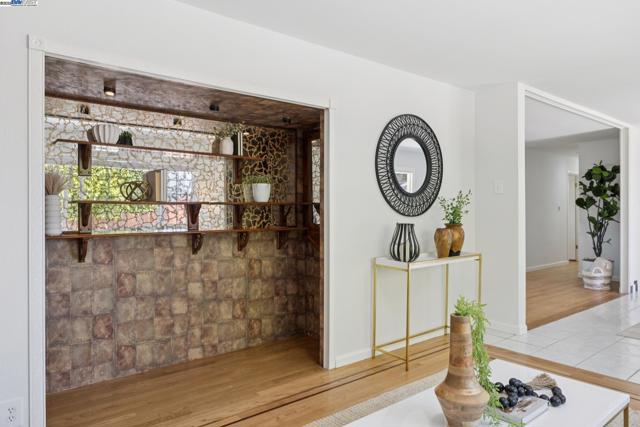 2435 Catalpa Way, Hayward CA: https://media.crmls.org/mediaz/15b11717-0f37-4e4f-9c90-71a9284913ad.jpg