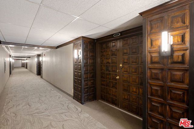 10535 Wilshire Boulevard, Los Angeles CA: https://media.crmls.org/mediaz/15b1f98d-8eff-4f40-956a-262773eb9870.jpg