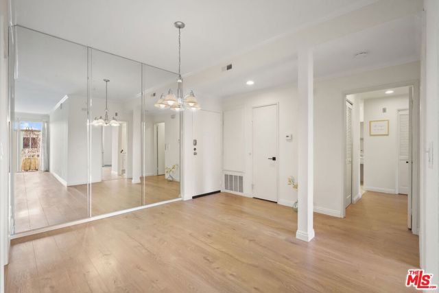 Image 4 of 33 For 8505 Gulana Avenue 4217
