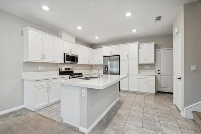 Detail Gallery Image 20 of 70 For 2187 Bluestone Cir, Chula Vista,  CA 91913 - 3 Beds | 2/1 Baths